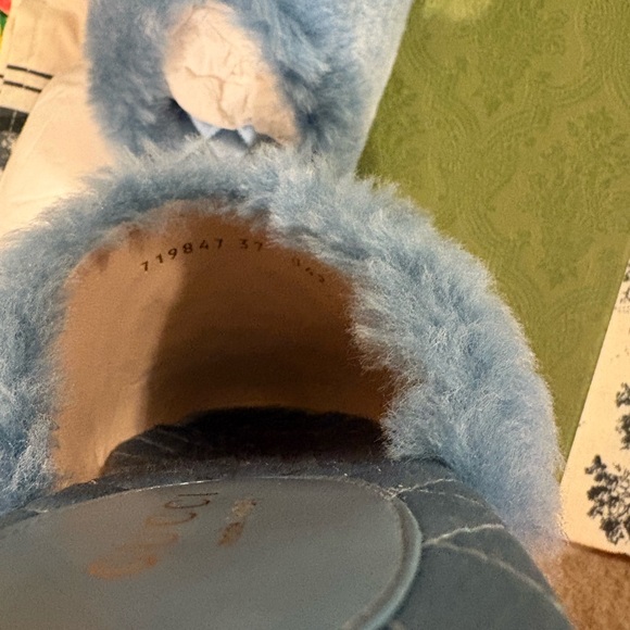 New Gucci blue faux fur slides size 7 - Picture 5 of 5
